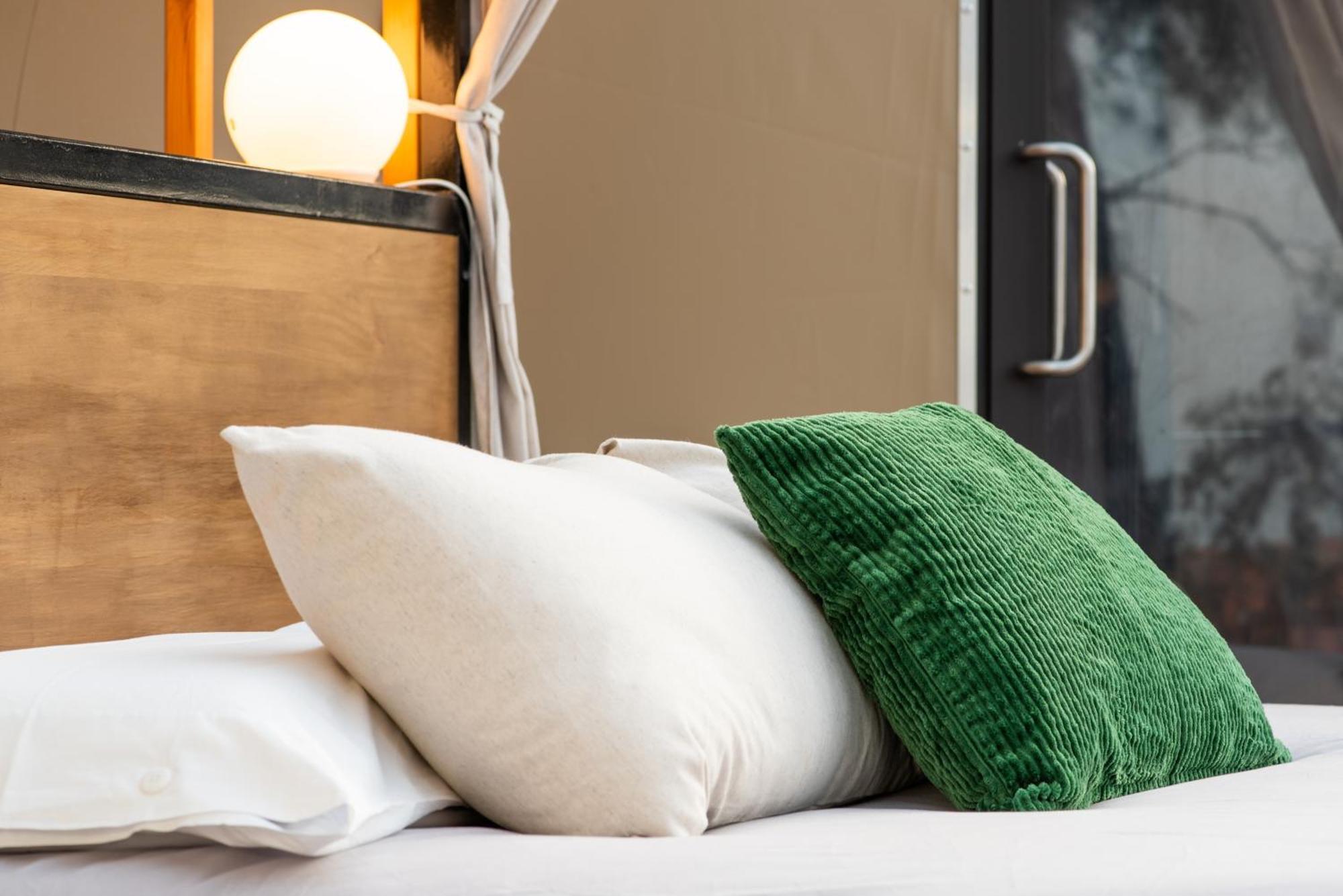 Horizonte Bubble Rooms Cortegana Bagian luar foto