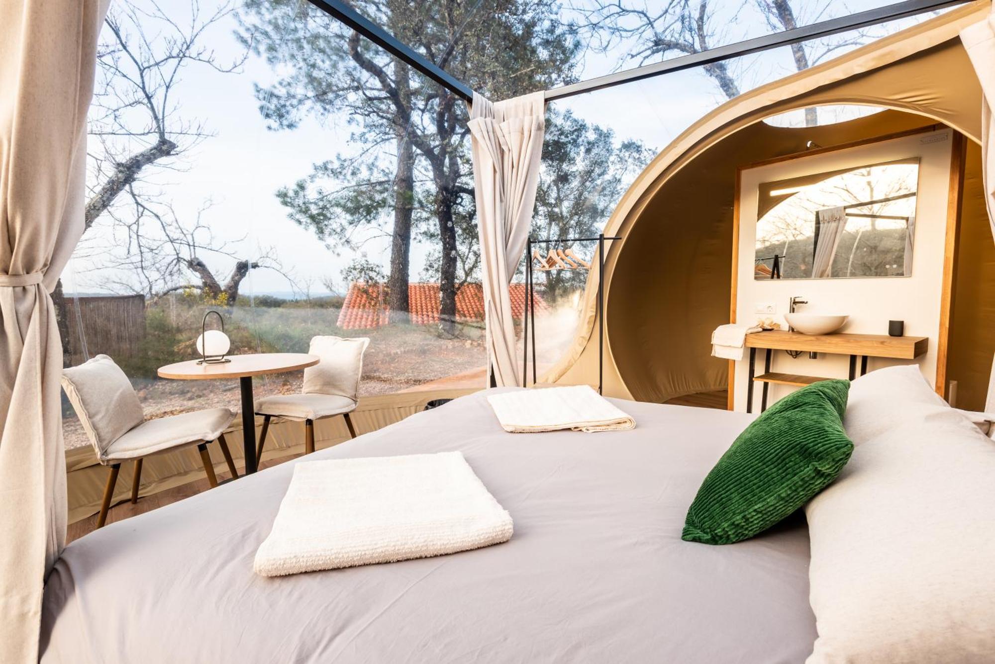 Horizonte Bubble Rooms Cortegana Bagian luar foto